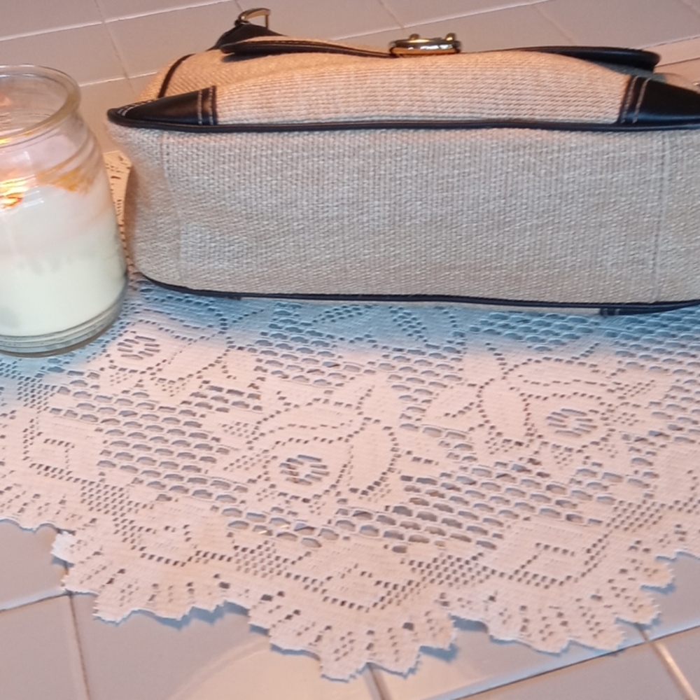 Etinenne Aigner - High End Purse - Picture 3 of 16
